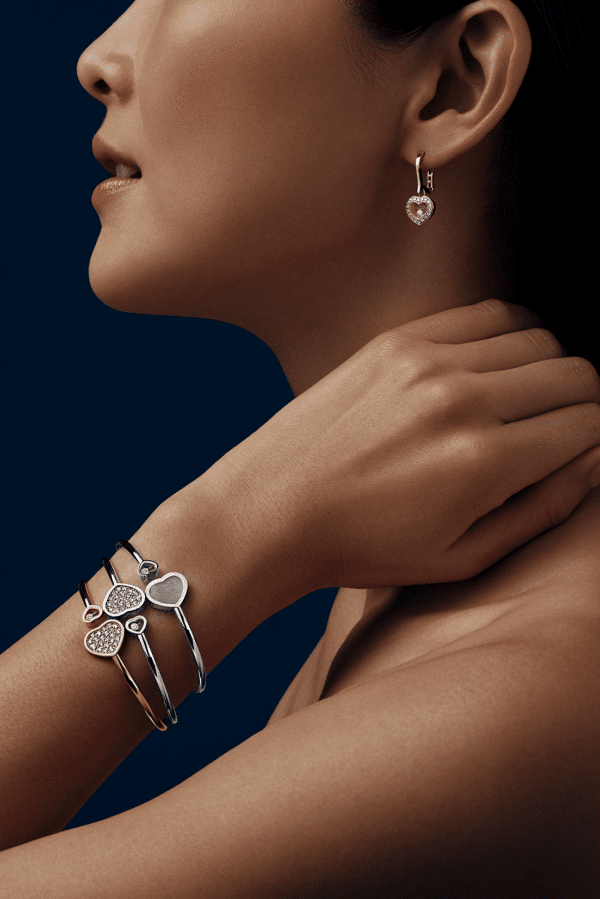 chopard-ohrringe-armreifen-tragebild-83A054-5401_01_v01-juwelierkoppshop